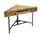 Tavolino Angolare in legno vecchio e ferro grezzo   Collezione Privata - 2015 - Svizzera